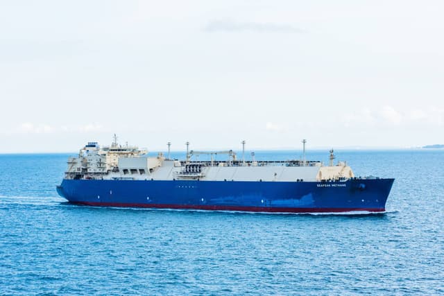 Singapore Sets New Standard for Methanol Bunkering